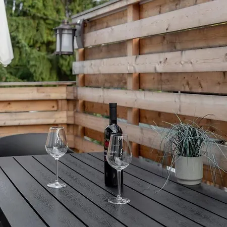 Appartement With Free Parking, Washer & Dryer *