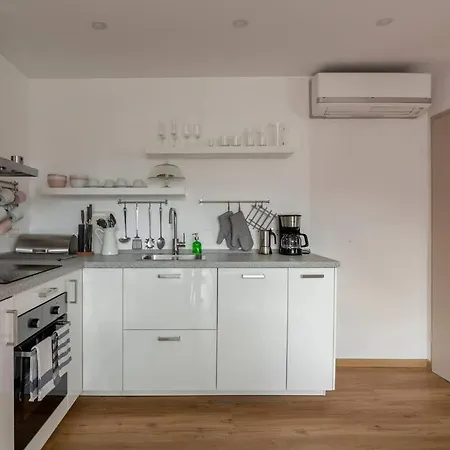 Apartma Rosegold Studio Ljubljana Free Parking Bikes Washer&Dryer Ljubljana