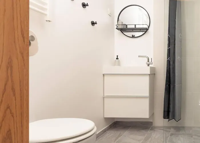 شقة With Free Parking, Washer & Dryer ليوبليانا