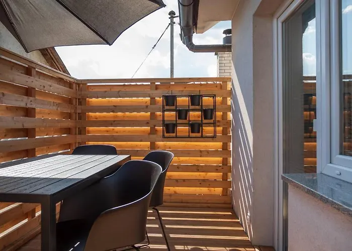 شقة With Free Parking, Washer & Dryer *