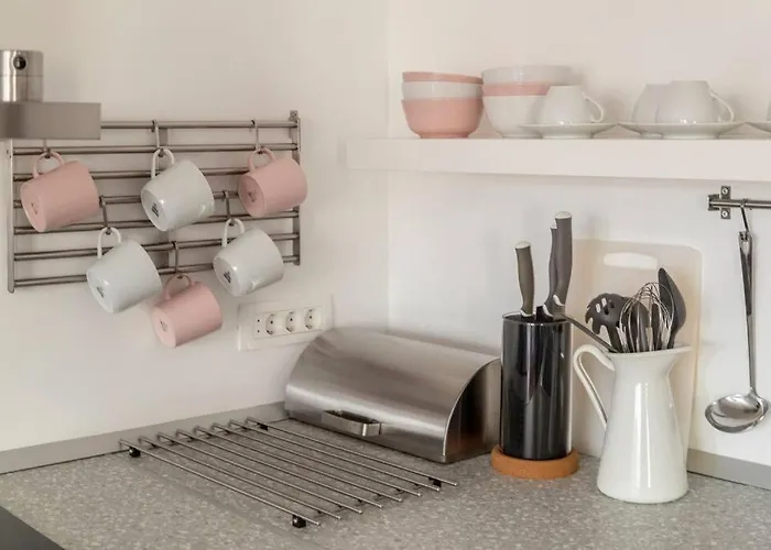 شقة With Free Parking, Washer & Dryer *