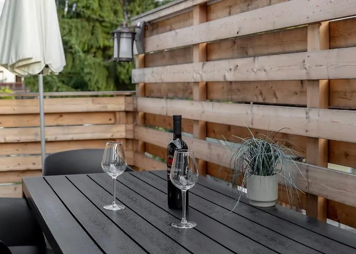 شقة With Free Parking, Washer & Dryer *