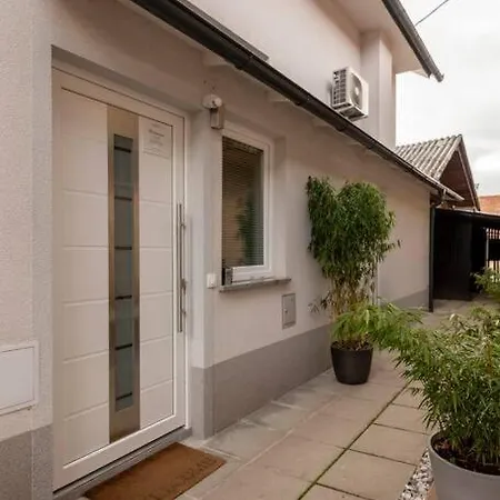 With Free Parking, Washer & Dryer Ljubljana