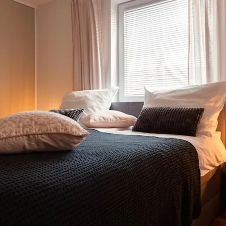 Daire With Free Parking, Washer & Dryer *