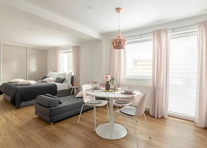 With Free Parking, Washer & Dryer Daire